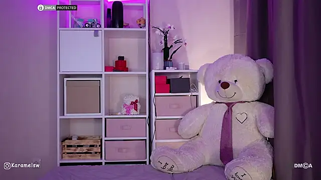 Snapshot of Karamelsw_ chatting on 03-07-26, 11:24 Karamelsw online show from 03-07-26, 11:24