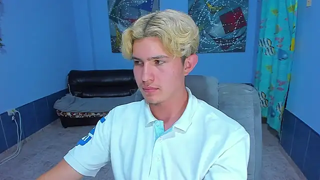 Snapshot of patrik_027 chatting on 10-24-25, 04:31 patrik 027 online show from 10-24-25, 04:31