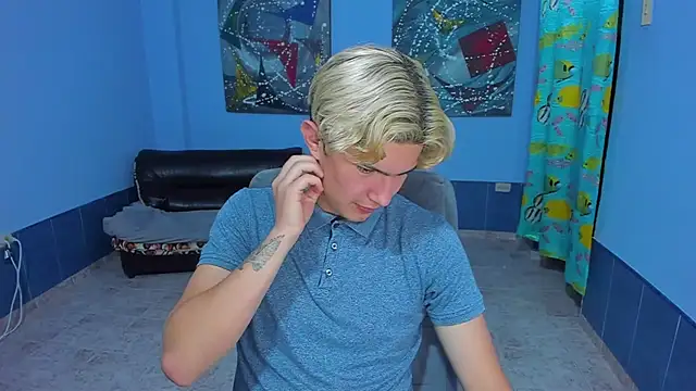 Snapshot of patrik_027 chatting on 11-02-25, 12:46 patrik 027 online show from 11-02-25, 12:46