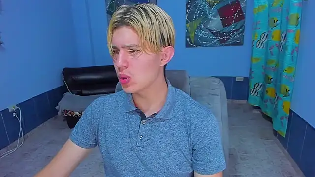 Snapshot of patrik_027 chatting on 11-10-25, 07:35 patrik 027 online show from 11-10-25, 07:35