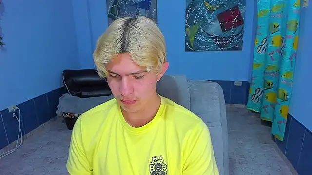 Snapshot of patrik_027 chatting on 11-12-25, 08:04 patrik 027 online show from 11-12-25, 08:04