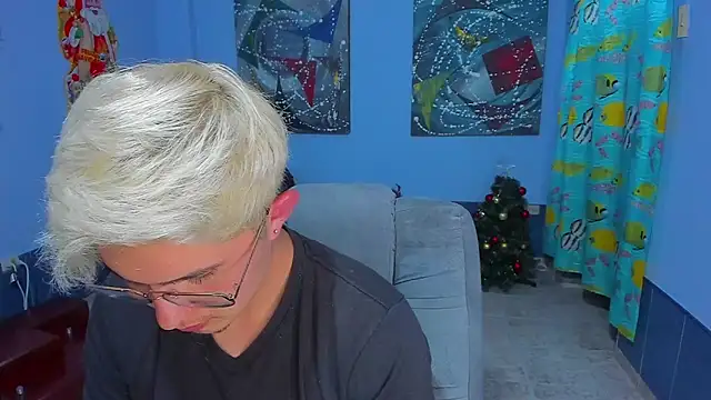 Snapshot of patrik_027 chatting on 12-16-25, 06:51 patrik 027 online show from 12-16-25, 06:51