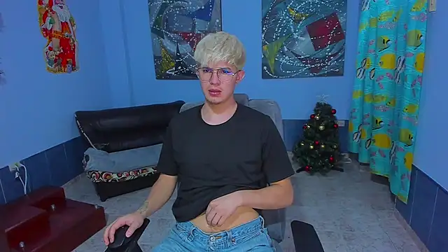 Snapshot of patrik_027 chatting on 12-20-25, 09:05 patrik 027 online show from 12-20-25, 09:05