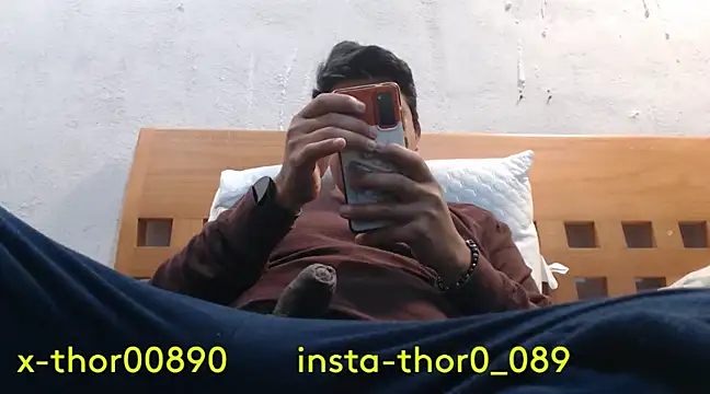 Snapshot of thor000089 chatting on 12-03-24, 03:33 thor000089 online show from 12-03-24, 03:33