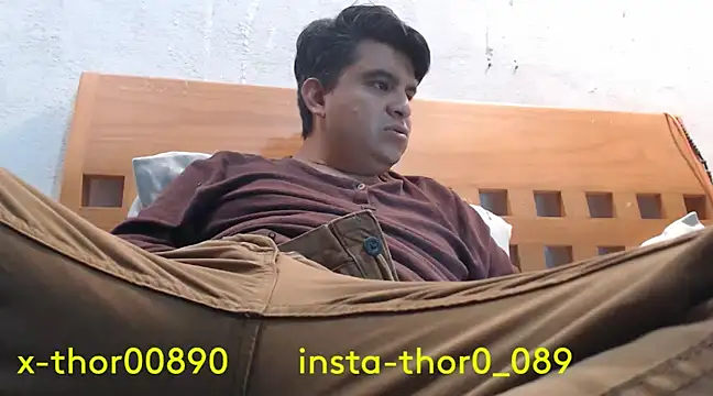 Snapshot of thor000089 chatting on 12-04-24, 04:32 thor000089 online show from 12-04-24, 04:32