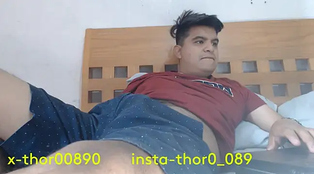 Snapshot of thor000089 chatting on 12-05-24, 02:44 thor000089 online show from 12-05-24, 02:44