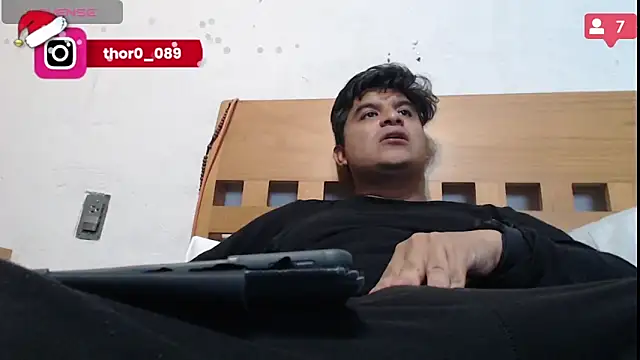 Snapshot of thor000089 chatting on 01-04-25, 12:37 thor000089 online show from 01-04-25, 12:37