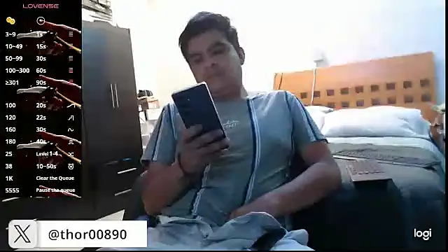 Snapshot of thor000089 chatting on 09-22-25, 02:57 thor000089 online show from 09-22-25, 02:57