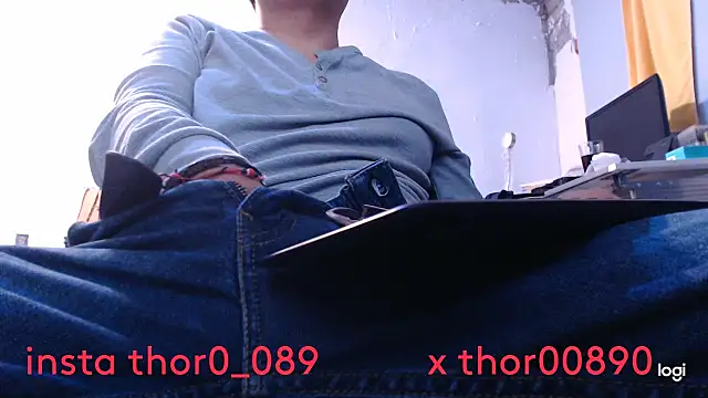 Snapshot of thor000089 chatting on 09-30-25, 03:22 thor000089 online show from 09-30-25, 03:22