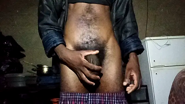 Snapshot of clintsix chatting on 12-21-25, 10:39 clintsix online show from 12-21-25, 10:39