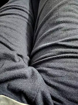 Snapshot of Mallupaiyanaachu chatting on 11-16-25, 03:12 Mallupaiyanaachu online show from 11-16-25, 03:12