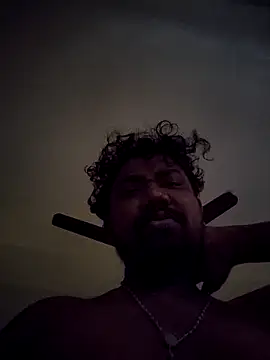 Snapshot of Mallupaiyanaachu chatting on 11-26-25, 01:17 Mallupaiyanaachu online show from 11-26-25, 01:17