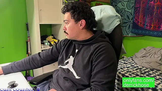 DerrickHose online show from 03-08-25, 01:06