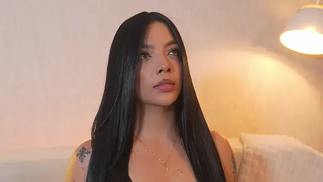 Snapshot of sarah_hiill chatting on 11-19-25, 09:37 sarah hiill online show from 11-19-25, 09:37