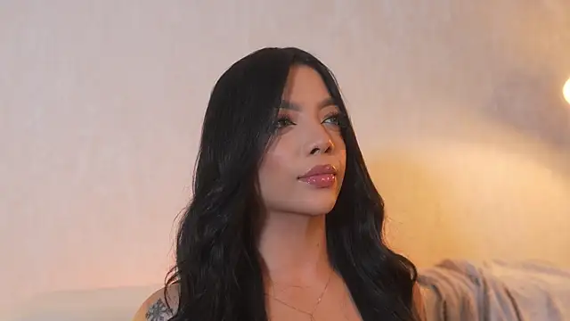 Snapshot of sarah_hiill chatting on 12-02-25, 10:05 sarah hiill online show from 12-02-25, 10:05