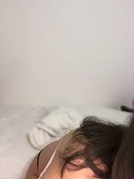 Snapshot of MiahWindsor chatting on 02-26-25, 02:04 MiahWindsor online show from 02-26-25, 02:04