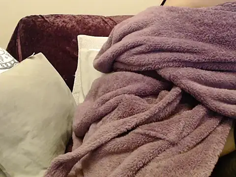 Snapshot of Galadriel chatting on 03-02-26, 04:03 Galadriel online show from 03-02-26, 04:03