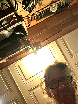 Likewise online show from 11-08-25, 01:11