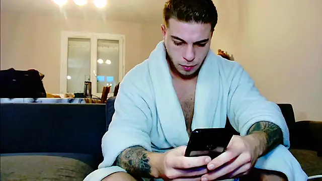 Snapshot of Elkafit28 chatting on 01-24-25, 08:02 Elkafit28 online show from 01-24-25, 08:02