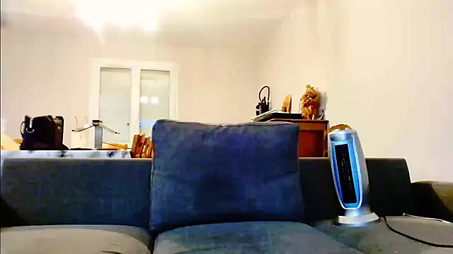 Snapshot of Elkafit28 chatting on 02-06-25, 07:35 Elkafit28 online show from 02-06-25, 07:35