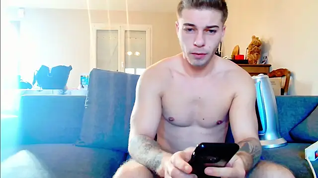 Snapshot of Elkafit28 chatting on 02-28-25, 09:04 Elkafit28 online show from 02-28-25, 09:04