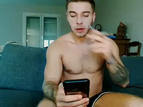 Snapshot of Elkafit28 chatting on 10-28-25, 07:56 Elkafit28 online show from 10-28-25, 07:56