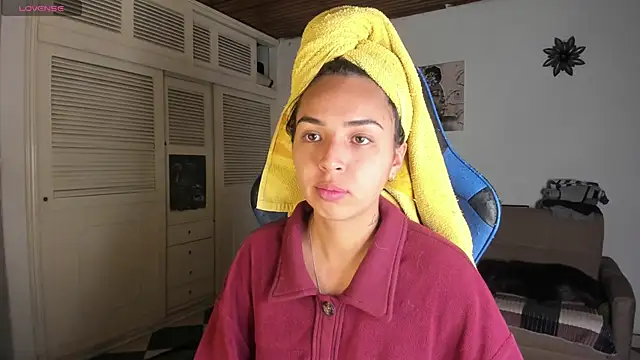 Snapshot of Miss_Nicole chatting on 01-12-25, 02:14 Miss Nicole online show from 01-12-25, 02:14