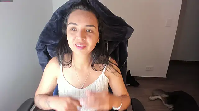 Snapshot of Miss_Nicole chatting on 10-18-25, 01:19 Miss Nicole online show from 10-18-25, 01:19