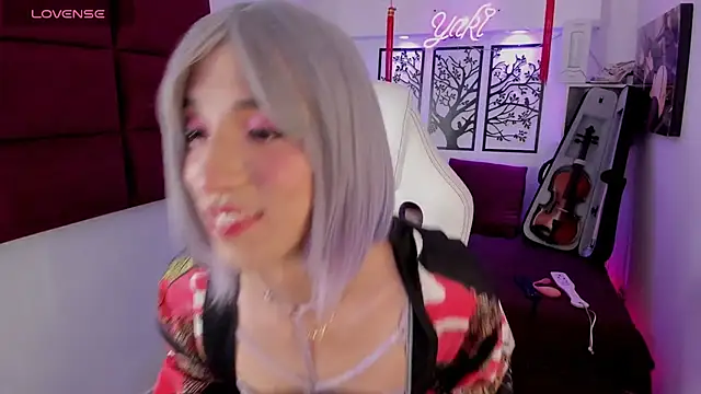 Snapshot of Yaki_Tai chatting on 03-04-25, 02:10 Yaki Tai online show from 03-04-25, 02:10