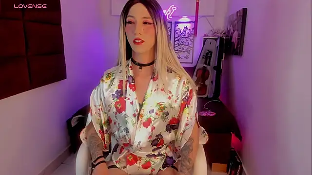 Snapshot of Yaki_Tai chatting on 03-22-25, 06:33 Yaki Tai online show from 03-22-25, 06:33