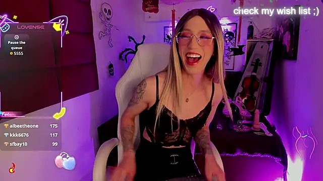 Snapshot of Yaki_Tai chatting on 10-05-25, 02:10 Yaki Tai online show from 10-05-25, 02:10