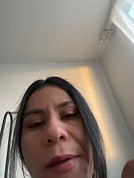 Reggie-Liam online show from 04-22-26, 11:06