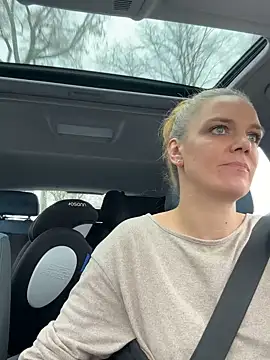 Snapshot of Suesse_Schnitte chatting on 12-06-24, 11:54 Suesse Schnitte online show from 12-06-24, 11:54