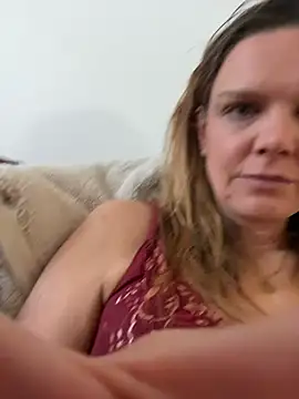 Snapshot of Suesse_Schnitte chatting on 03-11-26, 07:58 Suesse Schnitte online show from 03-11-26, 07:58