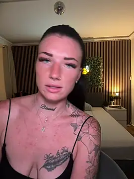 LizaRoxx online show from 07-16-26, 10:16