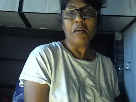 MsAttitude online show from 03-12-26, 06:08