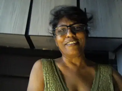 MsAttitude online show from 03-17-26, 07:44