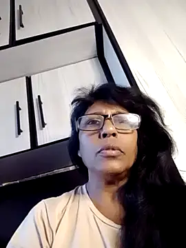 Snapshot of MsAttitude chatting on 06-23-26, 06:44 MsAttitude online show from 06-23-26, 06:44