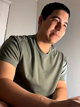 Snapshot of Ryan_Garcia_ chatting on 09-25-25, 04:38 Ryan Garcia online show from 09-25-25, 04:38