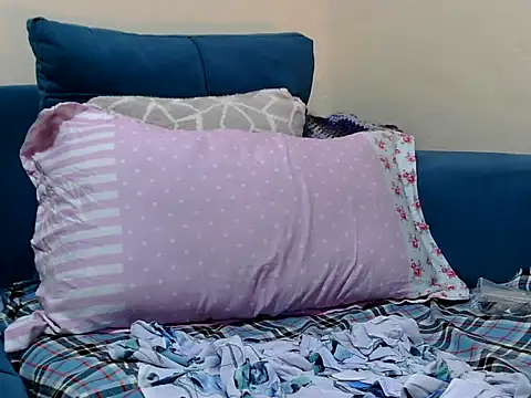 Snapshot of divineass_1 chatting on 03-06-26, 11:23 divineass 1 online show from 03-06-26, 11:23