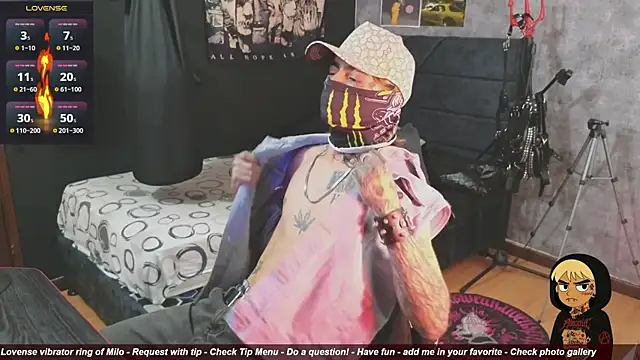 Snapshot of AcidMilo chatting on 11-16-25, 09:53 AcidMilo online show from 11-16-25, 09:53