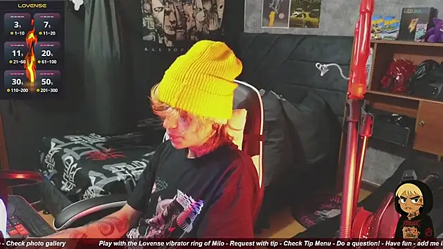 Snapshot of AcidMilo chatting on 11-28-25, 10:34 AcidMilo online show from 11-28-25, 10:34