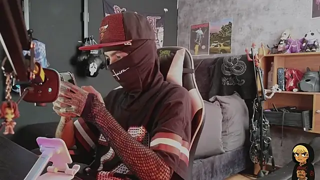 Snapshot of AcidMilo chatting on 01-09-26, 02:31 AcidMilo online show from 01-09-26, 02:31