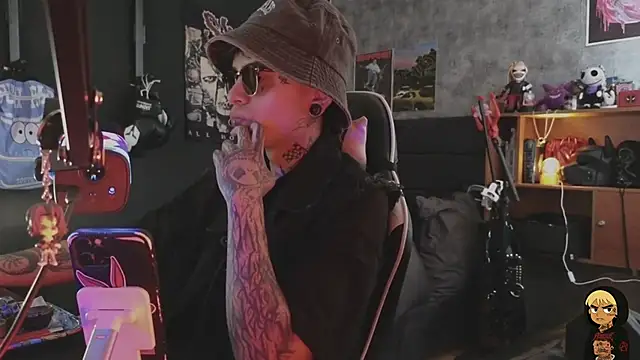 Snapshot of AcidMilo chatting on 01-15-26, 03:38 AcidMilo online show from 01-15-26, 03:38