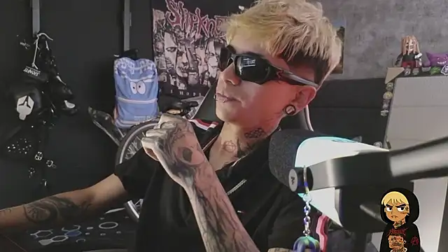 Snapshot of AcidMilo chatting on 01-31-26, 07:11 AcidMilo online show from 01-31-26, 07:11