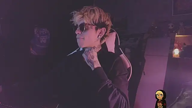 AcidMilo online show from 04-12-26, 04:28