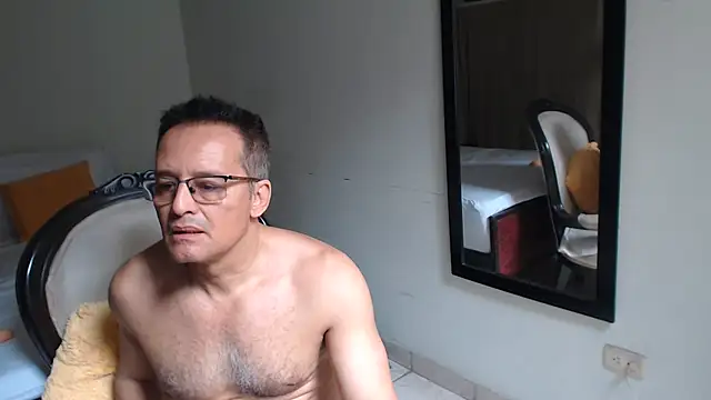 Daddyhot Alejo online show from 06-04-26, 04:13