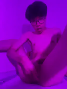 Foxxie126 online show from 04-28-26, 06:13