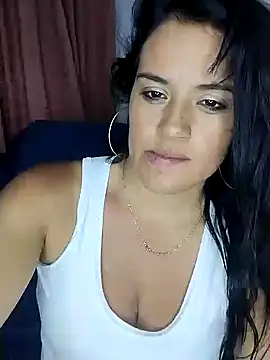 zhayra rose online show from 01-22-25, 03:20