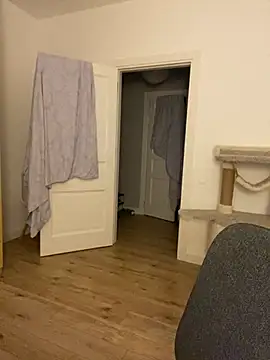 Snapshot of malyshhka chatting on 12-14-24, 01:27 malyshhka online show from 12-14-24, 01:27